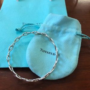 Tiffany & Co silver infinity bangle w/ duster sz M